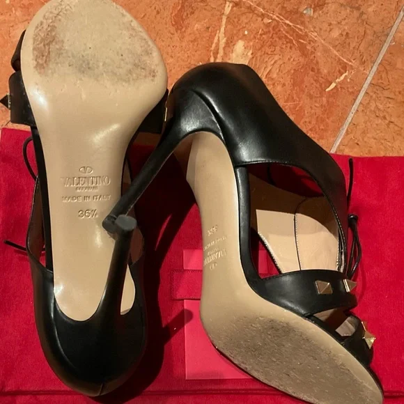 Valentino Garavani Black Leather Rockstud Open Toe Shoes. - Picture 3 of 6